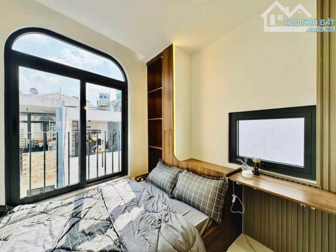 🔥KHU VIP PHAN XÍCH LONG🔥 P7 PHÚ NHUẬN - HẺM XE HƠI - 5 TẦNG - 40M2 - CHỈ 7.x TỶ - 4