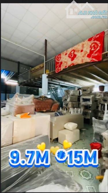 Cần bán gấp xưởng 145m² 2 mặt tiền đường ô tô thông  đối diện Công An Quận - 4