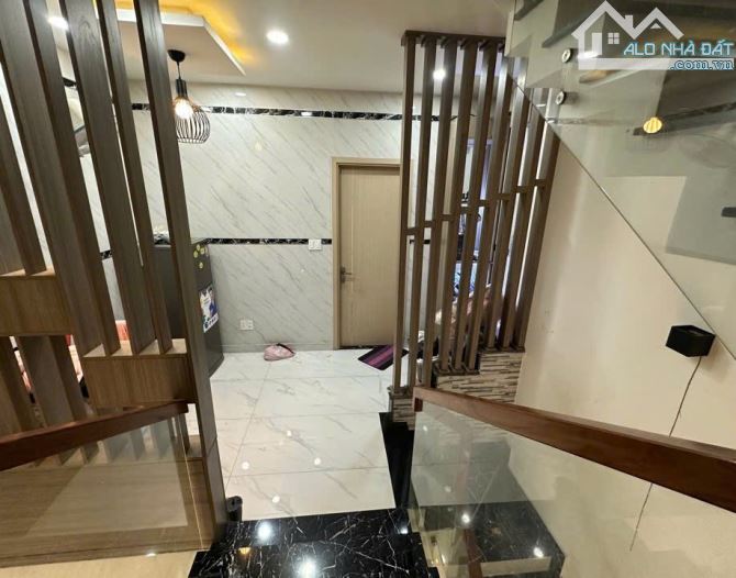 Bán nhà hẻm 4m - 3 tầng - 4 * 16m - 4pn - kế khu phúc hợp Lacasa Phú Thuận - chỉ 5.5 tỷ - 4