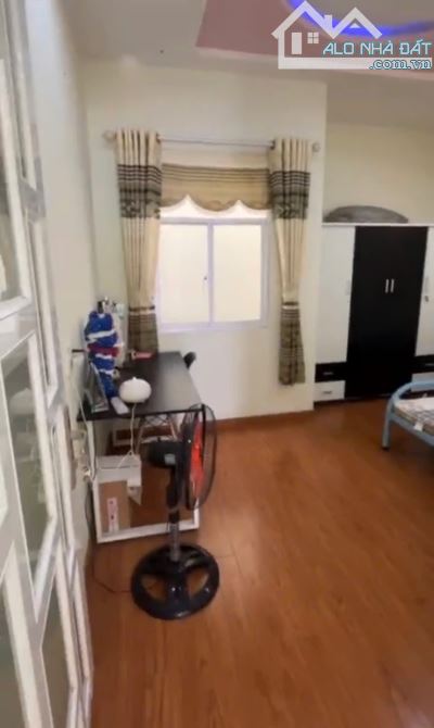 Bán nhà 2 Tầng Thuận Giao(TPHCM),đường ô tô vi vu,giá chỉ nhỉnh 1 tỷ,gần ngã 4 Hòa Lân - 4