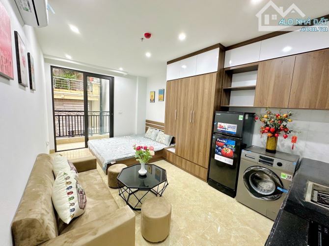 Cho Thuê CCMN 381 Nguyễn Khang Cầu Giấy 30m2 Studio Ban Công Giặt Riêng Thang Máy Gần Chợ - 4