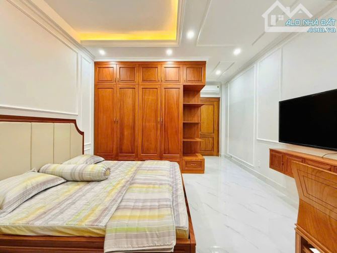Nhà phố 5 lầu ngang 5m hẻm 380 Nguyễn Văn Khối DTSD 170m2 tặng NT gần CV chỉ 7 tỷ xíu. - 4