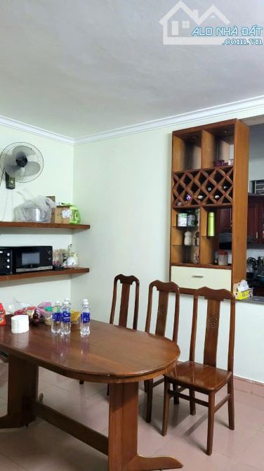 👉 với 9.x tỷ sở hữu  nhà 3.5 tầng trục đường to 20,5 m phố Tạ Quang Bửu phường Kinh Bắc. - 5
