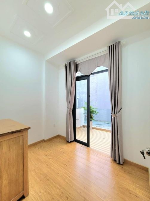 Mua ngay kẻo lỡ căn 44 m2 Hồ Thị Kỉ, Q.10. Chỉ 3 tỷ 090. 1T3L Đang cho thuê 18 tr - 5