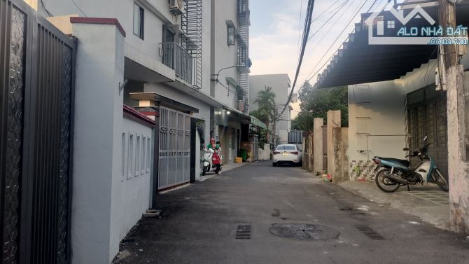 BÁN NHÀ KIỆT Ô TÔ Tô HIỆU GIÁ RẼ - 5