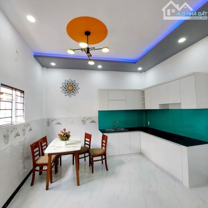 Bán nhà ngay Vườn Chuối, Quận 3.Giá: 3 tỷ 090tr/60.5m2 sổ riêng, đường ô tô 6.5m - 5