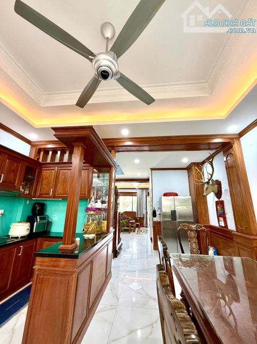 NHÀ 4 TẦNG THANG MÁY KDT ĐÔNG TĂNG - FULL NỘI THẤT GỖ XỊN - 5