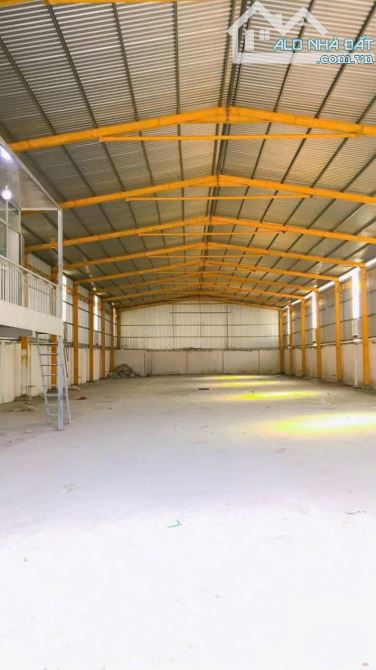 (Chủ gửi) Bán kho mặt tiền Nguyễn Văn Linh  —————————————  - Diện tích: 17 x 85 = 1.445m² - 5