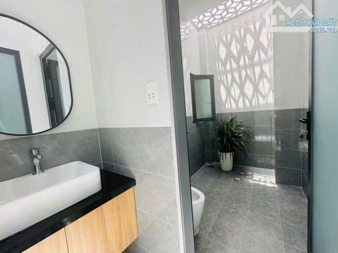 Nhà mặt tiền hẻm 473 cuối Y Mol rẻ trái - 5