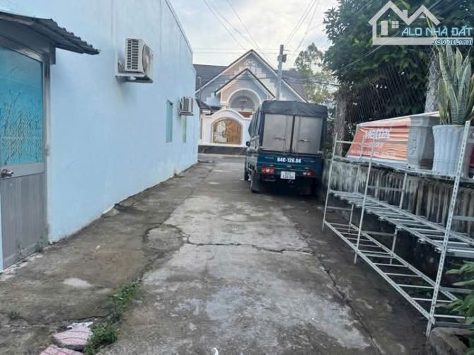 🏡 Cần chuyển nhượng lại căn nhà cấp 4 như hình, nhánh NGUYỄN CHÍ THANH - ĐỒNG KHỞI.   👍 - 5