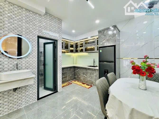 Chốt liền tay – Nhà 1 trệt 2 lầu, nội thất sang, hẻm 78 Khánh Hội, P4 Q4 – Giá mềm 3.89 tỷ - 5