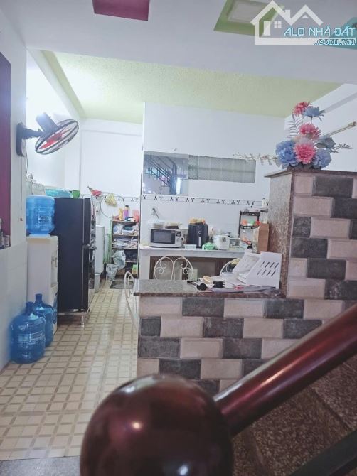 BÁN NHÀ TÂN BÌNH HẺM 687 LẠC LONG QUÂN ÔTÔ ĐỖ CỬA 2 TẦNG 57M2 GIÁ 7,5 TỶ TL - 5