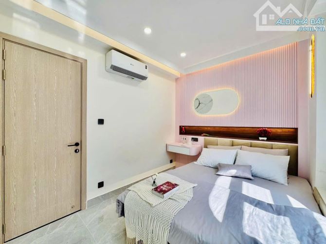 🔥KHU VIP PHAN XÍCH LONG🔥 P7 PHÚ NHUẬN - HẺM XE HƠI - 5 TẦNG - 40M2 - CHỈ 7.x TỶ - 5
