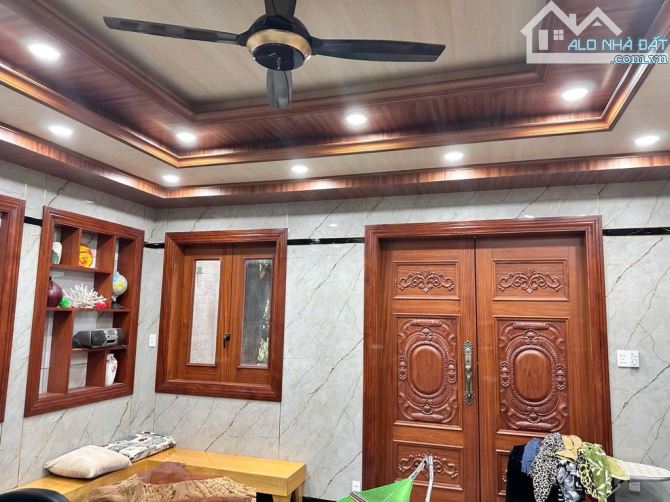 BIỆT THỰ VÀ XƯỞNG - MT HÓC MÔN - 10X50M - SỔ NỞ HẬU 17M - GẦN TÔ KÝ - 20TR/M2 - 1X TỶ - 5