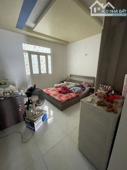 CHỦ GẤP BÁN - MẶT TIỀN 5 TẦNG KHU KINH DOANH SẦM UẤT - SÁT TRƯỜNG CHINH QUẬN TÂN BÌNH - - 5