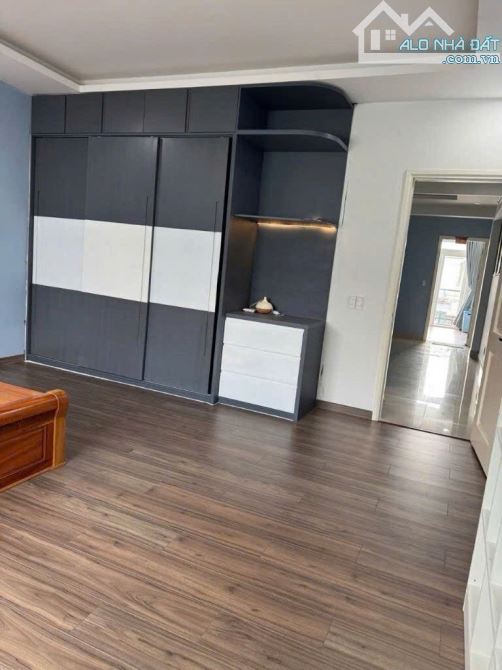 Bán nhà 2 tầng, Huỳnh Tấn Phát. 100m2 full thổ cư - Ngang 5m. Chỉ 5.x ty - 5