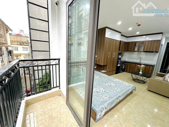 Cho Thuê CCMN 381 Nguyễn Khang Cầu Giấy 30m2 Studio Ban Công Giặt Riêng Thang Máy Gần Chợ - 5