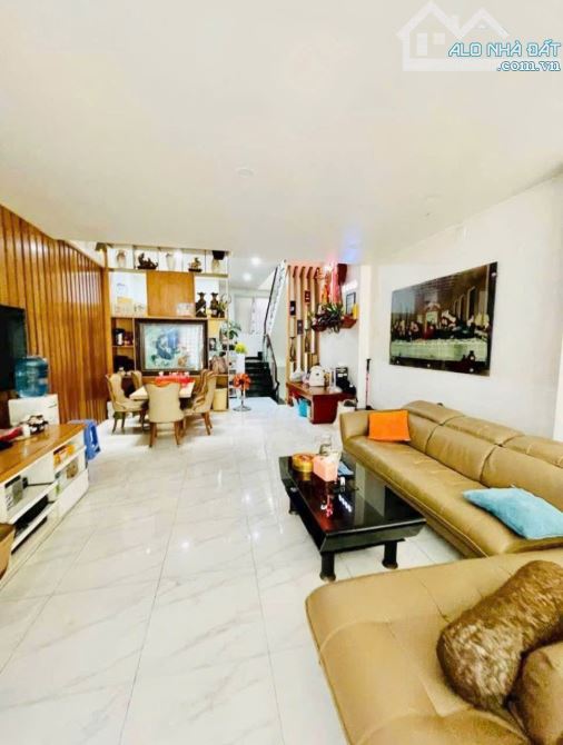BÁN NHÀ KHU VIP Q12 NGANG HƠN 5M FULL NỘI THẤT- NHÀ ĐẸP KIÊN CỐ GẤP BÁN GIÁ TL - 5