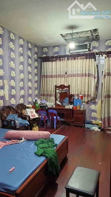 BÌNH THẠNH - ĐƯỜNG 12m CÓ VỈA HẺ - 4 TẦNG, 6PN - 5