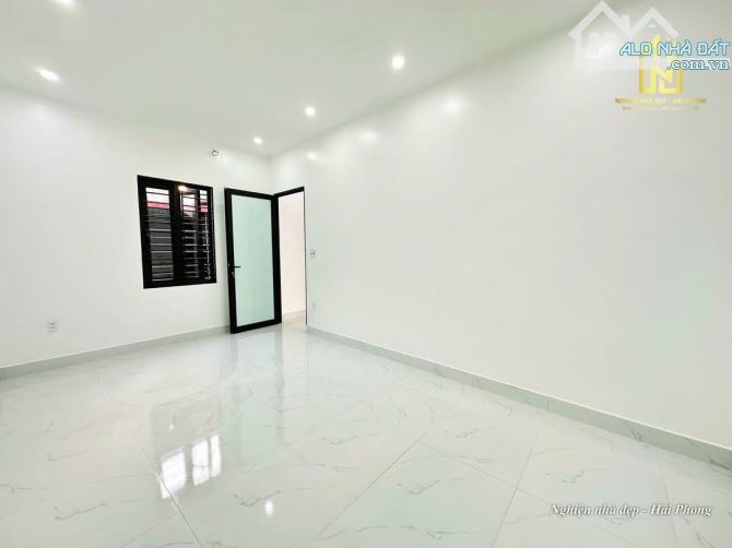 Nhà 55m2 dân xây độc lập,tâm huyết, nở hậu, oto đậu cửa Thiên Lôi chỉ 3ty - 6