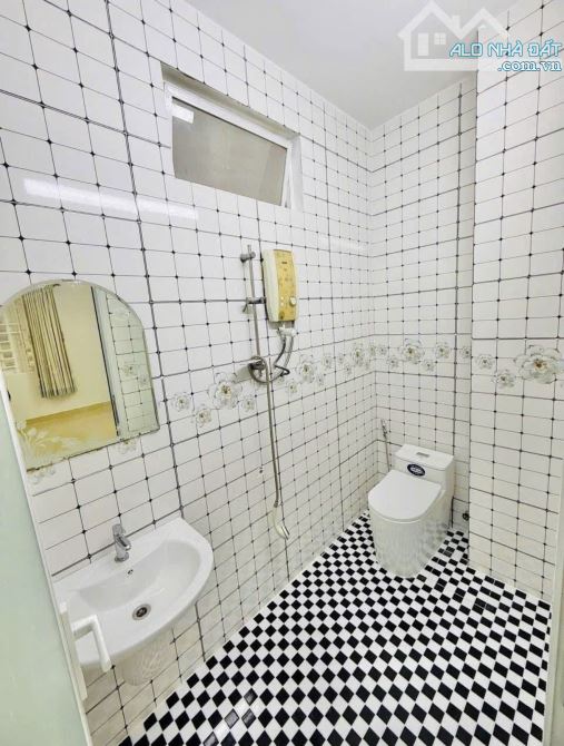 NHÀ NGỘP CẦN BÁN ĐƯỜNG PHAN VĂN HÂN, PHƯỜNG 17, BÌNH THẠNH - GIÁ:3TỶ880/65,8M2. HXH - 6