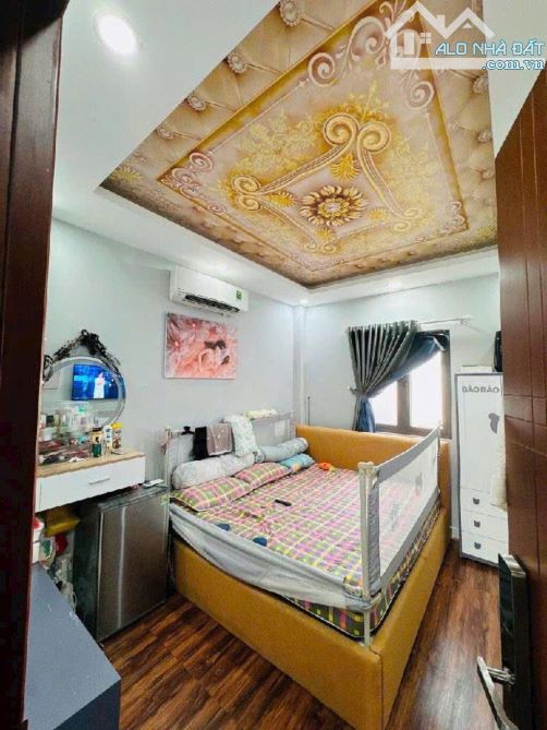 Bán nhà hẻm xe tải tránh Mã Lò,  sổ vuông A4, 70m2 - 4.5x16 - 3 tầng, chỉ nhỉnh 6 tỷ - 6
