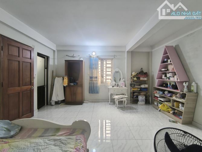 CHỦ THỞ OXY BÁN GẤP NHÀ 2 MẶT HẺM XE HƠI 69M2 GẦN CHỢ 26 THÁNG 3 GIÁP AEON GIÁ 6 TỶ TL - 7