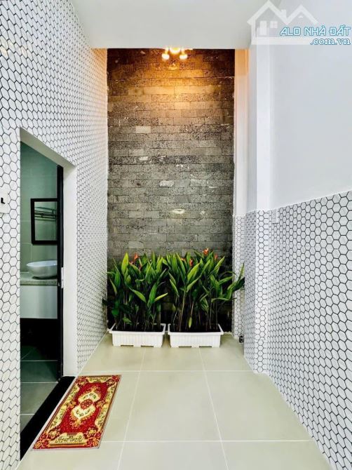 Bán nhà hẻm 1 sẹc 6m đường Bành Văn Trân, Tân Bình - Giá 2 tỷ 890 / 56m2 (4mx14m) - 7