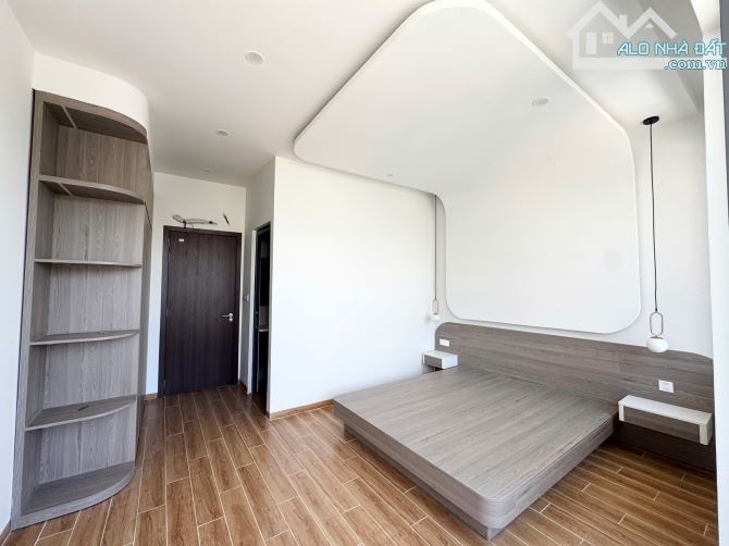 NHÀ PHỐ 3 TẦNG MỚI XÂY - FULL NỘI THẤT CAO CẤP - CÁCH BIỂN CHỈ 600M CHỈ 4,9 tỷ - 7