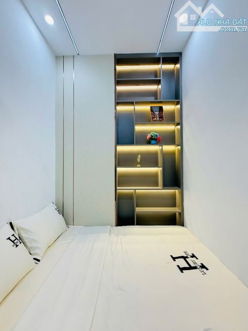 Chủ kẹt tiền, bán gấp nhà Hậu Giang, Quận 6. Giá: 2 Tỷ 690 / 56m2. SHR, hẻm ô tô 5m - 7