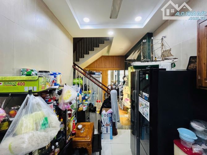 Bán nhà hẻm Dương Bá Trạc Phường 1 Quận 8. Nhà hẻm 1 xẹt, hẻm xe hơi thông thoáng, gần Tiể - 7