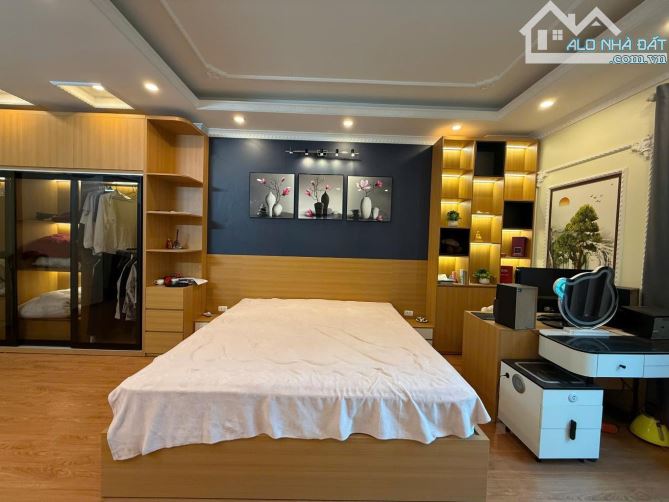 BÁN NHÀ MẶT PHỐ ĐÊ LA THÀNH - ĐỐNG ĐA MỚI ĐẸP 12,9 TỶC - 7