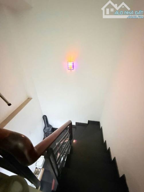 Nhà bán: đường Bành Văn Trân, DTSD 107m, 5Tầng, nhỉnh  5 tỷ - 8