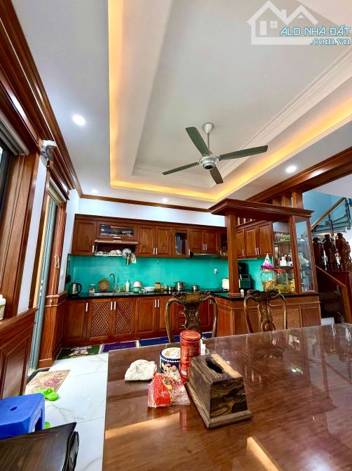 NHÀ 4 TẦNG THANG MÁY KDT ĐÔNG TĂNG - FULL NỘI THẤT GỖ XỊN - 8
