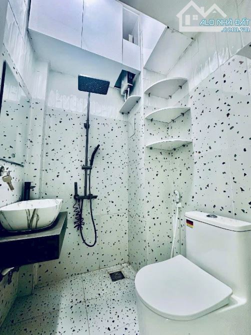 Nhà đường Tô Hiến Thành P13 Q10 - 4,6 tỷ ( thương lượng ) - 8