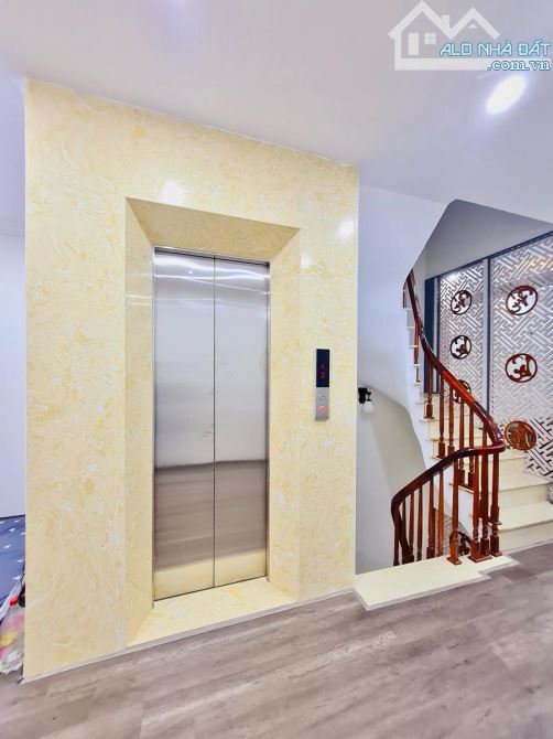BÁN NHÀ GIẢI PHÓNG - HOÀNG MAI - THANG MÁY - FUL NỘI THẤT - 60M X 6 TẦNG - MT 4.2M - 8