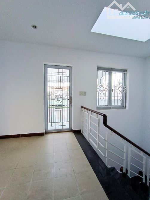 BÁN NHÀ HẺM XE HƠI LÊ VĂN SỸ, QUẬN 3 – KHU VIP MỞ VĂN PHÒNG, CTY – 5 TẦNG, 8PN – - 8