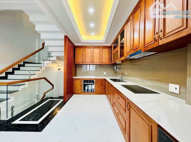 . Bán Nhà Đẹp Nguyễn Văn Khối – Khu Phân Lô – Gara Ô Tô – Full Nội Thất Gỗ-5 Tầng - 8