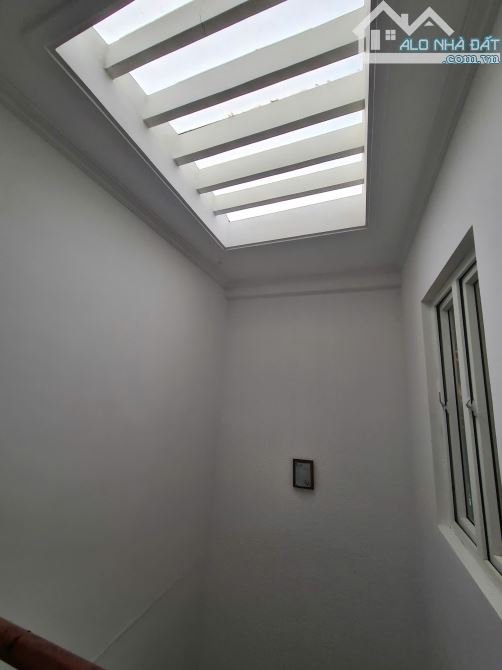 BÁN NHÀ MẶT NGÕ CỰC NÔNG ĐƯỜNG CHỢ HÀNG GẦN NGÃ 4 HỒ SEN - CẦU RÀO 2 - 8