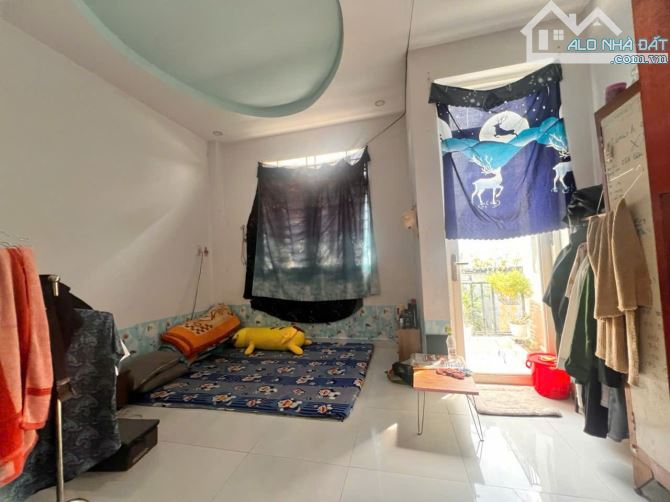 Nhà 2 lầu , 3pn,3wc, giá 4,35 tỷ , thạnh lộc 12,hướng tây bắc - 9