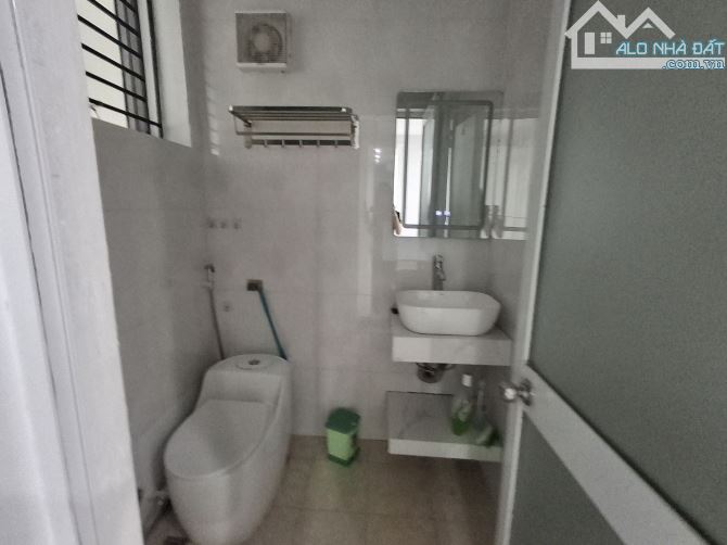 CHO THUÊ CC TP GIAO LƯU . PHẠM VĂN ĐỒNG. 88M. 2N. 2VS FULL NT. 12,5TR/THÁNG - 9