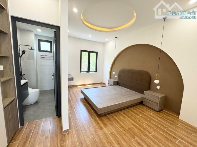NHÀ PHỐ 3 TẦNG MỚI XÂY - FULL NỘI THẤT CAO CẤP -ĐƯỜNG TRIỆU QUANG PHỤC, GIÁ 4,9 TỶ. - 9