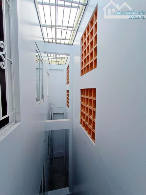 BÁN NHÀ HẺM XE HƠI LÊ VĂN SỸ, QUẬN 3 – KHU VIP MỞ VĂN PHÒNG, CTY – 5 TẦNG, 8PN – - 9