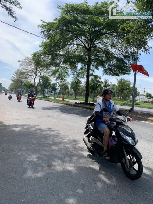 Giá Rẻ 55 tỷ Lô Đất 1216m2 Thổ Cư hẻm xe hơi 5m đường Đồng Văn Cống quận 2 Sổ Hồng Riêng