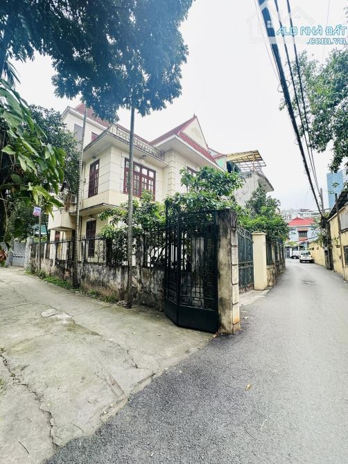 BÁN ĐẤT MẶT NGÕ LÔ GÓC 3 THOÁNG 27 TỶ 100m MT 7m Ô TÔ TRÁNH KINH DOANH XUÂN LA TÂY HỒ