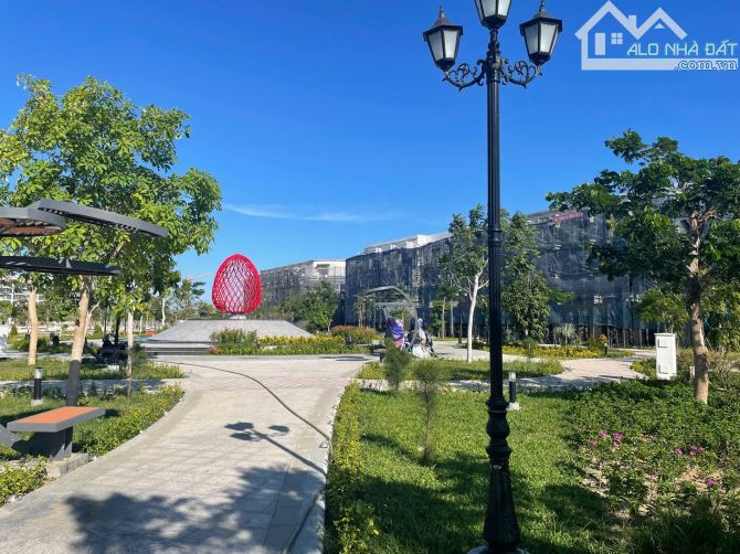 ⛪⛪⛪ Nhà Phố đẳng cấp tại Quảng Trường Ánh Sáng Biển Bình Sơn Khánh Hoà