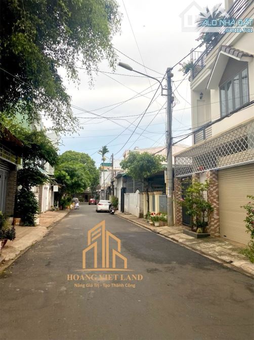 LÔ ĐẤT DIỆN TÍCH RỘNG MẶT TIỀN ĐƯỜNG VĂN CAO - KHU TRUNG CAO. DT 7,18x15,6m(NỞ HẬU 7,35m)