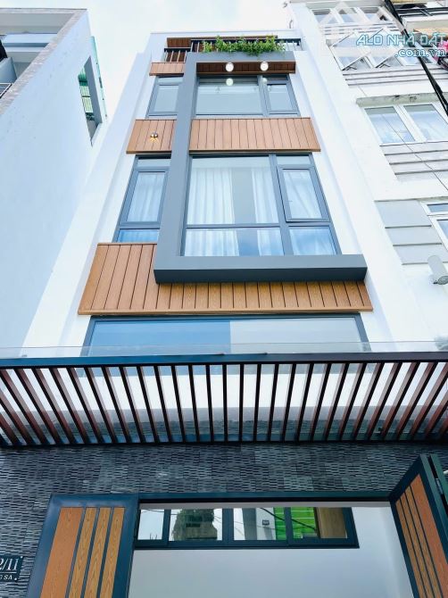 Thiết kế hiện đại bán nhà Đặng Thuỳ Trâm, Bình Thạnh - Giá 3 tỷ 250 / 60m2(4mx15m)