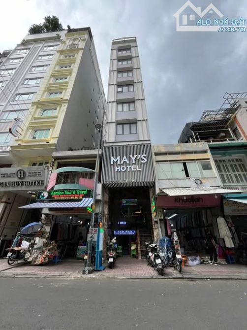 Khách Sạn - Ngay Cửa Tây chợ Bến Thành - Quận 1 - DT: 4,1 x 22m - 10 Tầng - Giá: 90 Tỷ