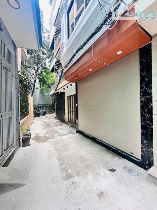 BÁN NHÀ  TRẦN CUNG 43 M2 - 7 PHÒNG KHÉP KÍN FULL ĐỒ